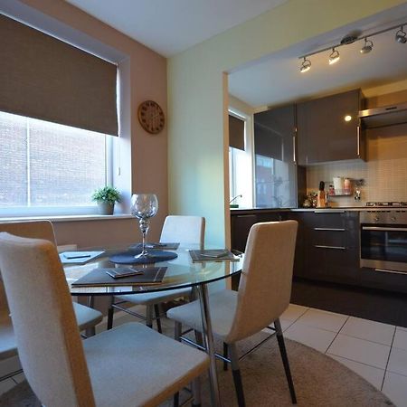Appartamento Flat In The Heart Of Camden Town Londra Esterno foto