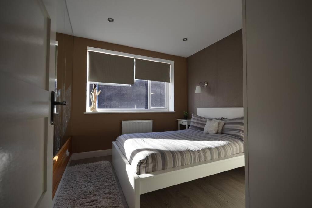 Appartamento Flat In The Heart Of Camden Town Londra Esterno foto